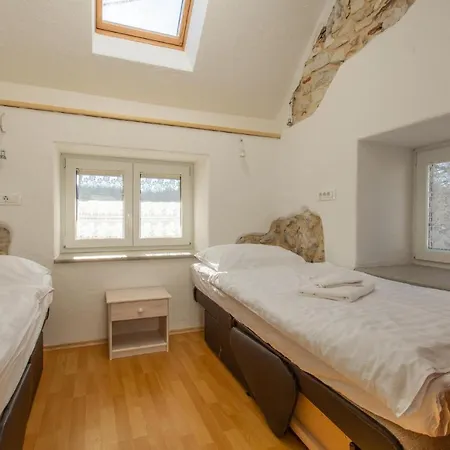 Ferienhaus Gorgeous In With Kitchen