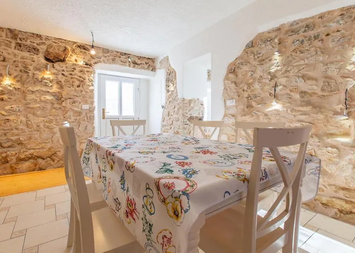 בית נופש 3 Bedroom Pet Friendly In *