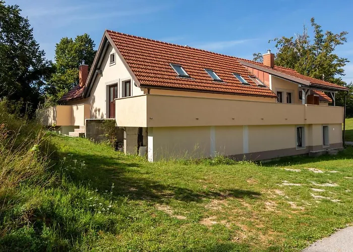 3 Bedroom Pet Friendly In בית נופש Zoll