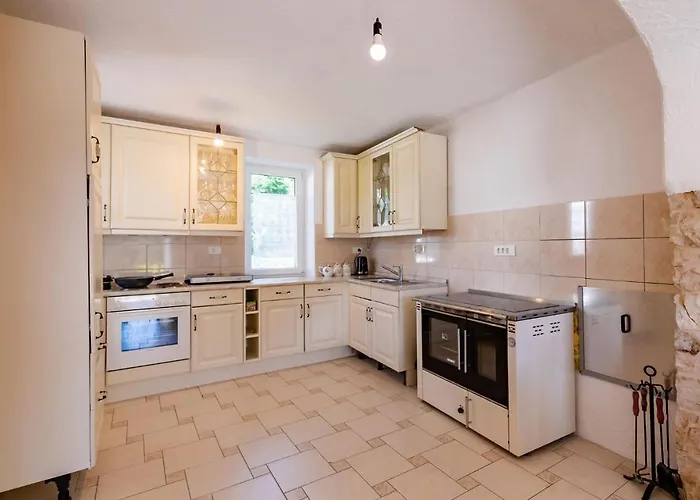 3 Bedroom Pet Friendly In בית נופש Zoll