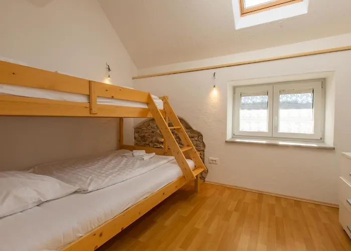 3 Bedroom Pet Friendly In * Zoll