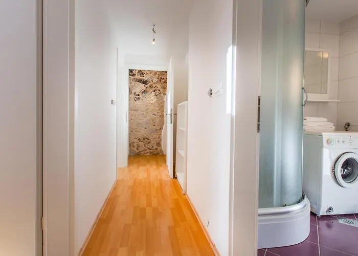 3 Bedroom Pet Friendly In בית נופש *